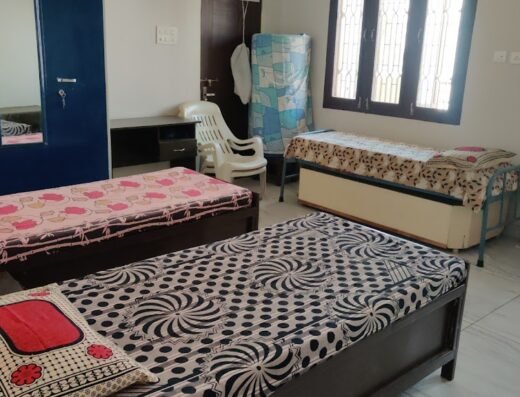 J K Executive Paying Guest Accommodation