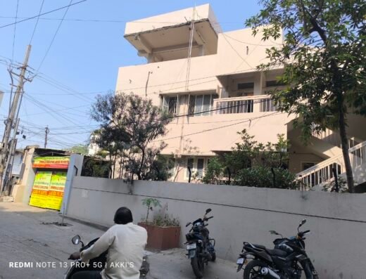 Sparkle Executive Ladies PG Hostel